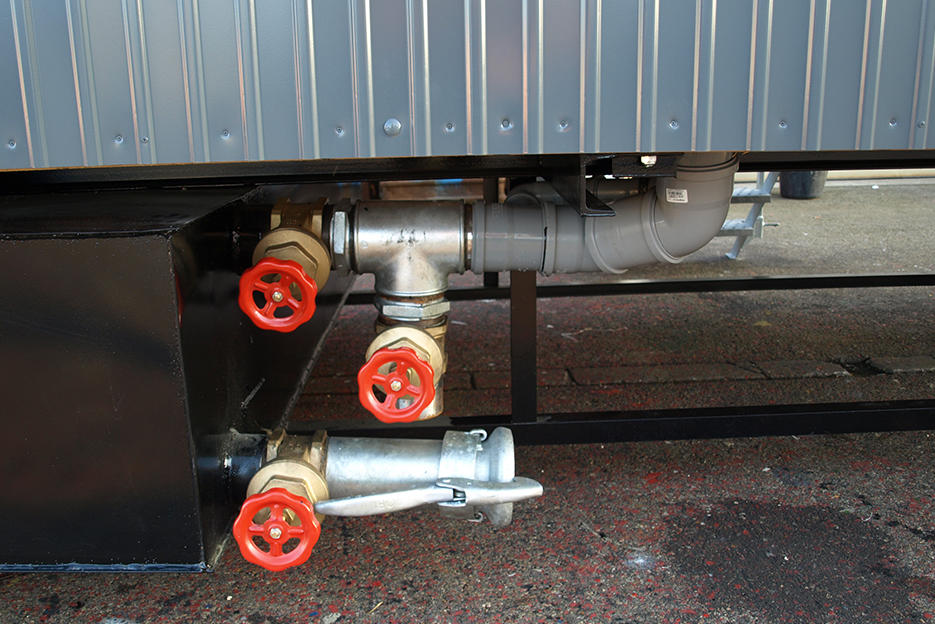 Container Toilettenwagen Fäkalienanschluss Knauss Raumsysteme