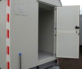 Bauwagen_geteilter_Eingangstuere_1