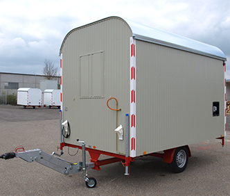 Bauwagen_hoehenverstellbarer_Deichsel_3